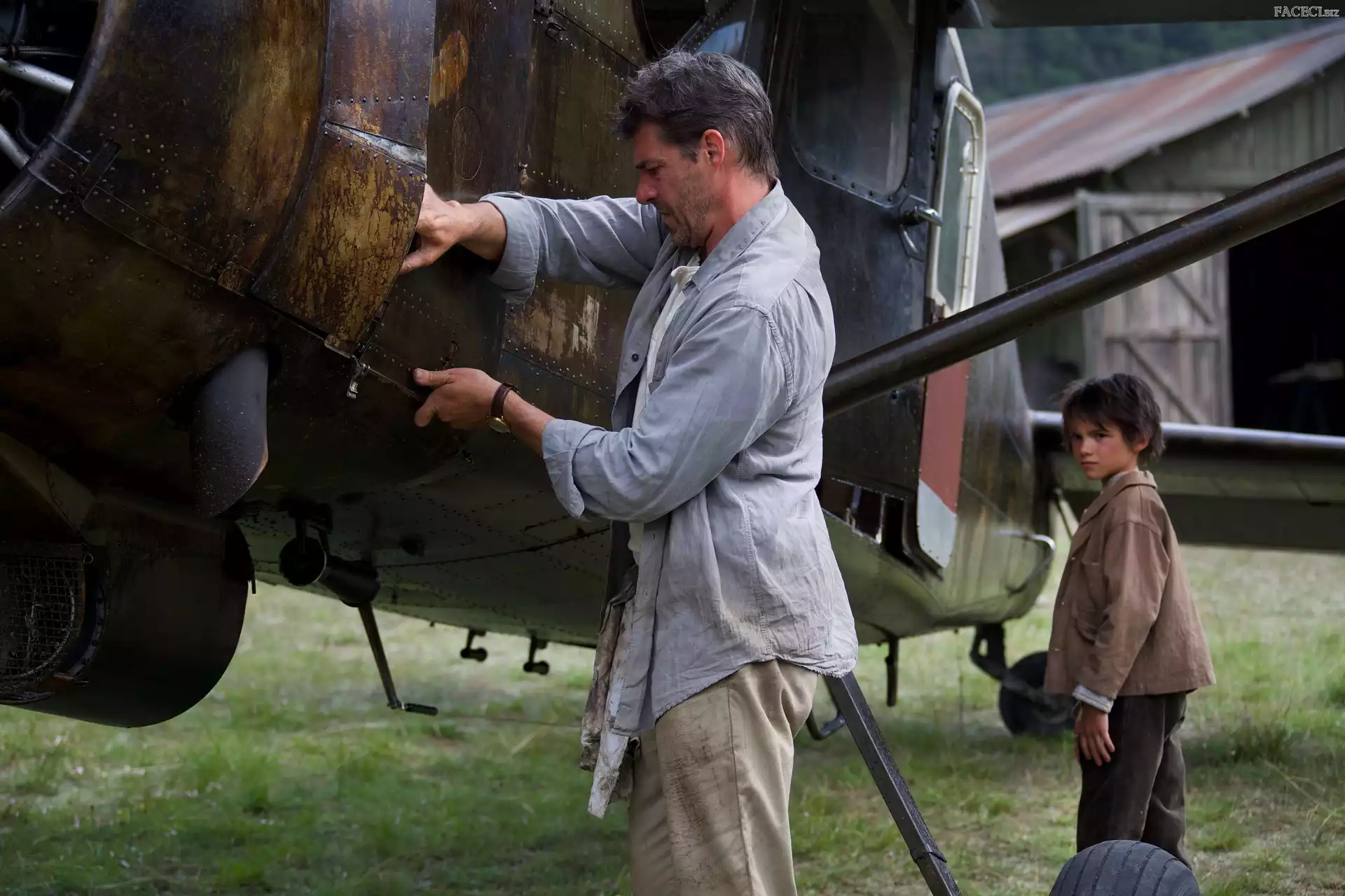 Samolot, Félix Bossuet, Bella i Sebastian 2, Film, Thierry Neuvic